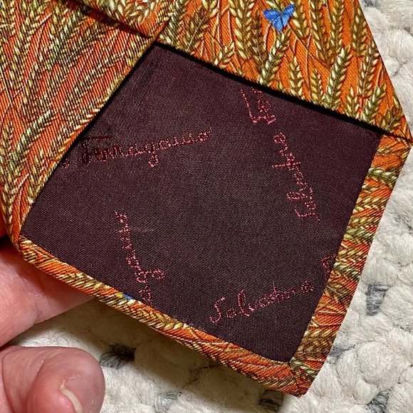 SALVATORE FERRAGAMO Wheat Hiding Butterfly Tie new - Picture 5 of 6